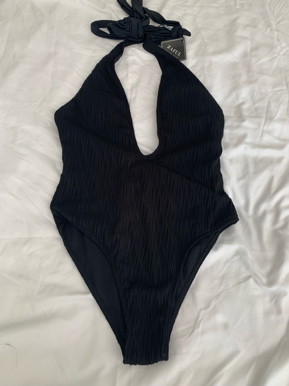 Zaful Black Textured Halter Swimsuit Size 6 NWOT Beach Resort Vacation